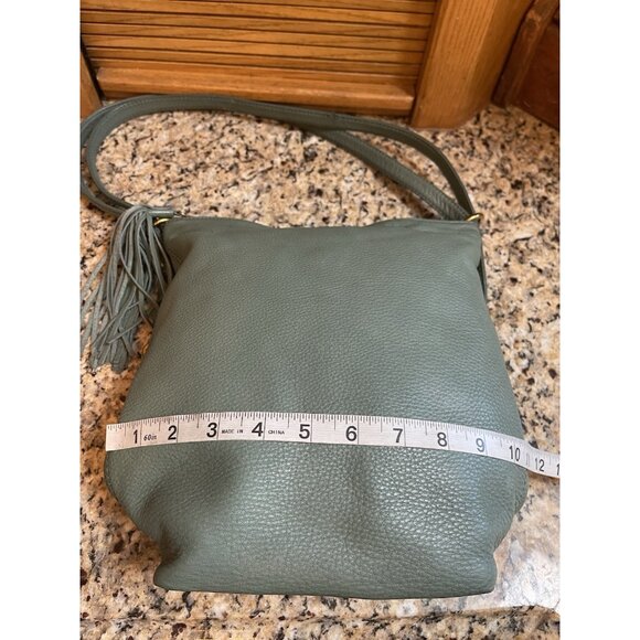 Hobo International Blaze Green Pebbled Leather Shoulder Bag Convertible Backpack - Picture 4 of 9